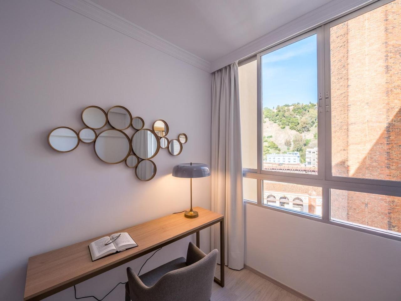 Malagueta Sea View - Premium Apartment Malaga Bagian luar foto