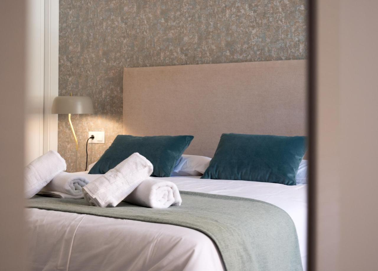 Malagueta Sea View - Premium Apartment Malaga Bagian luar foto