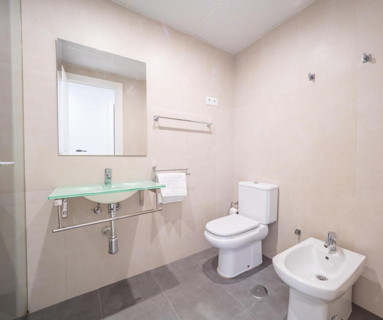 Malagueta Sea View - Premium Apartment Malaga Bagian luar foto