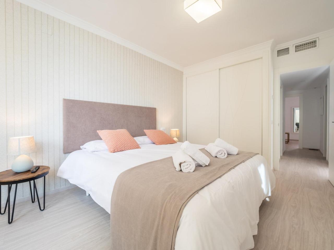 Malagueta Sea View - Premium Apartment Malaga Bagian luar foto